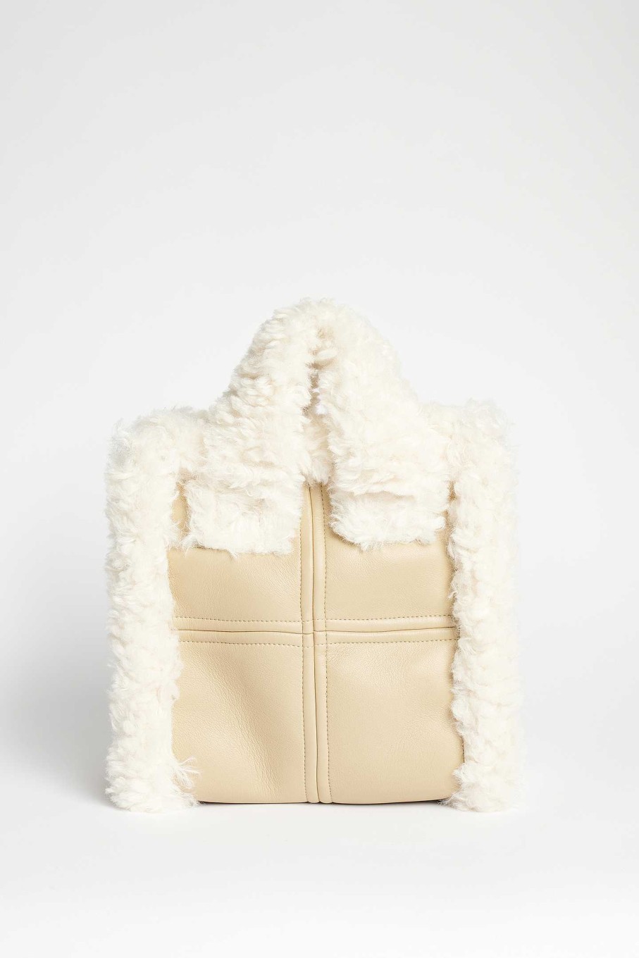 Kids STAND STUDIO | Lizzie Mini Shearling Bag Sand